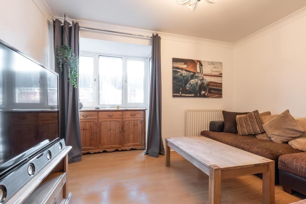 Best Price! Large Home For 4 - Smart Tv - Comfy Beds - Garden - 4 Single Beds Or 2 Doubles! Портсмут Екстер'єр фото